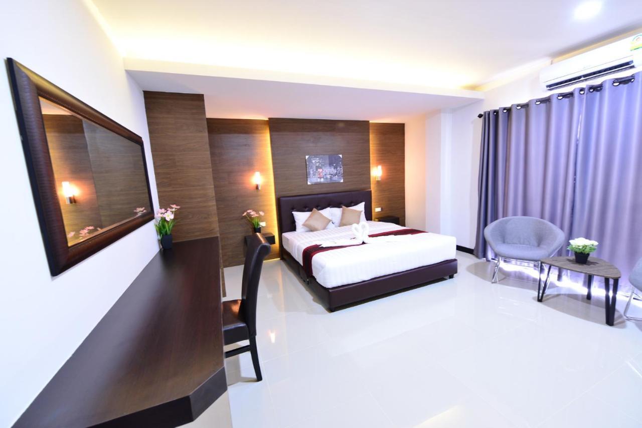 The Room Boutique Hotel Sakon Nakhon Luaran gambar
