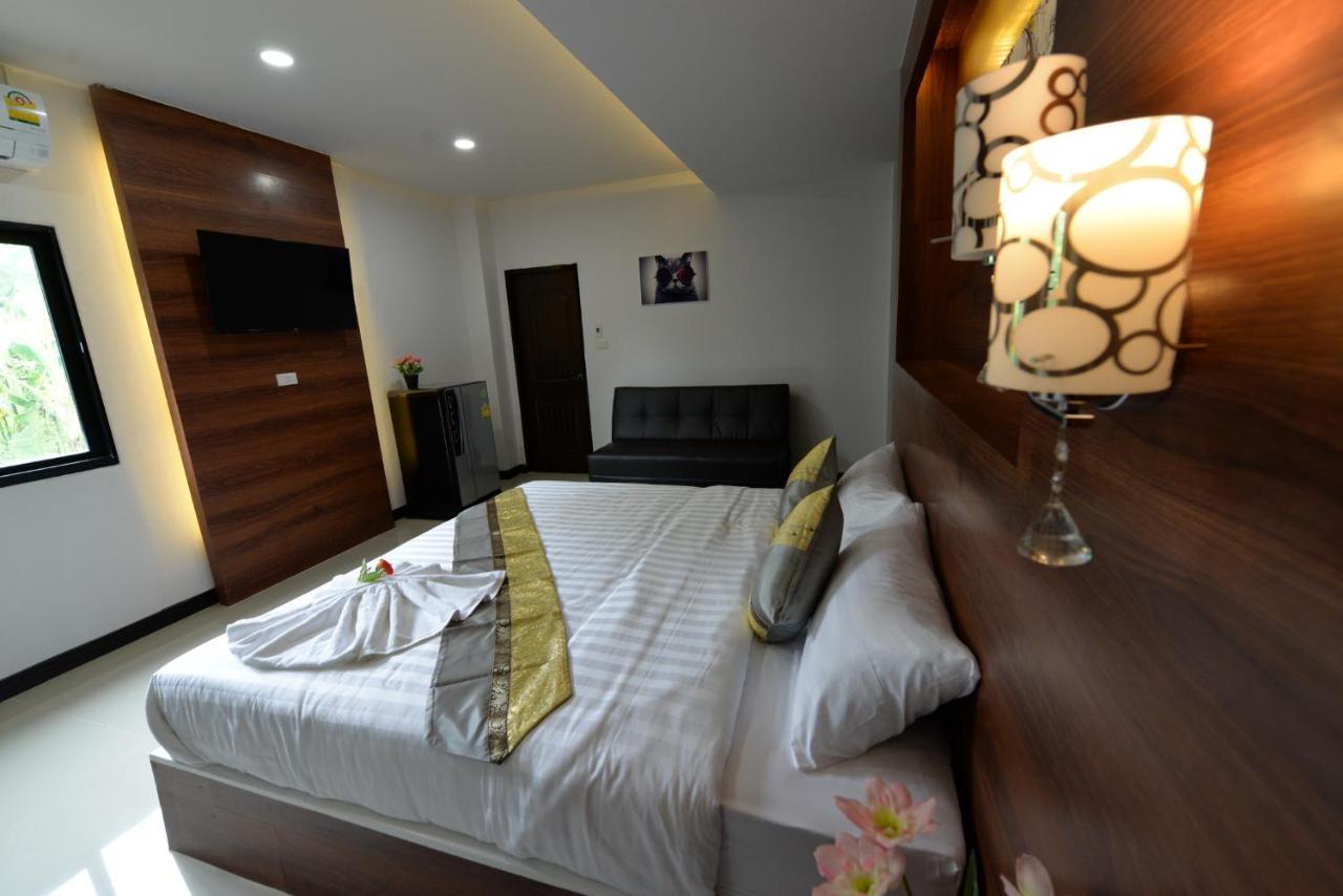 The Room Boutique Hotel Sakon Nakhon Luaran gambar