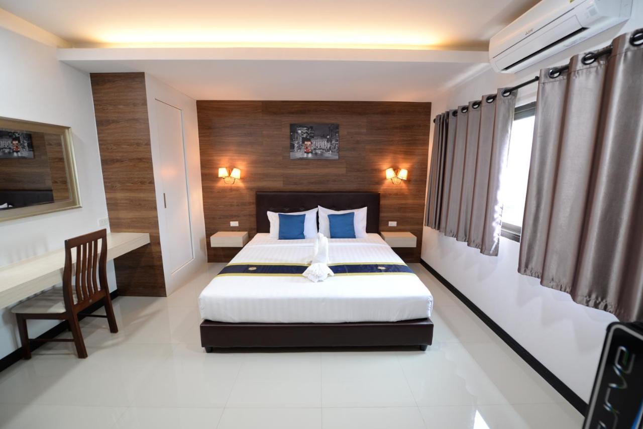 The Room Boutique Hotel Sakon Nakhon Luaran gambar