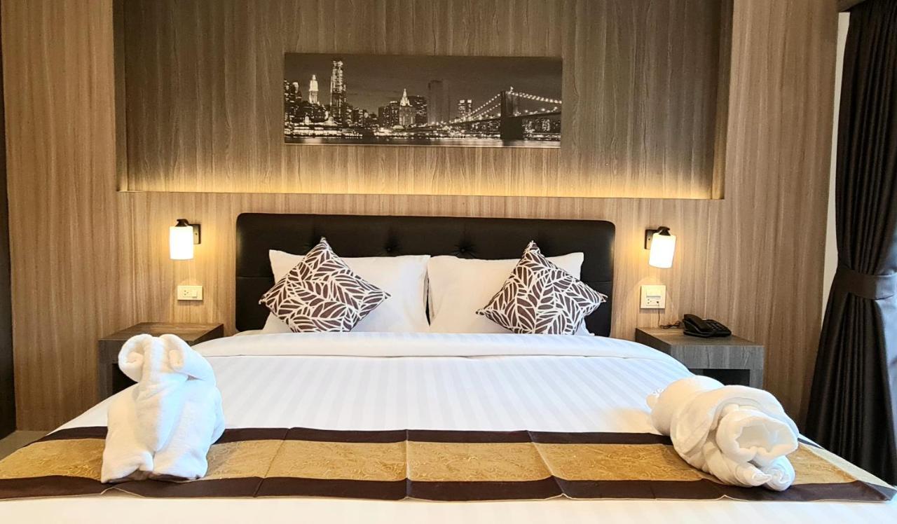 The Room Boutique Hotel Sakon Nakhon Luaran gambar
