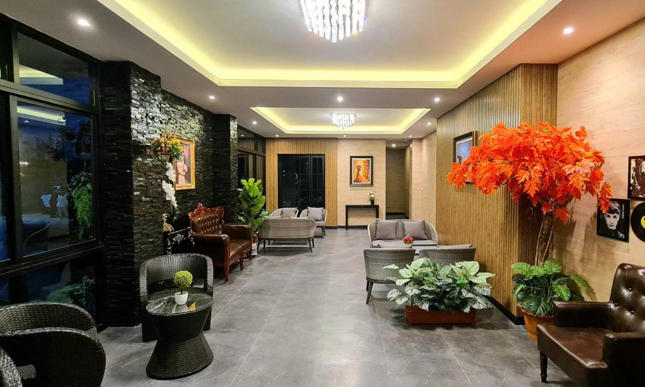 The Room Boutique Hotel Sakon Nakhon Luaran gambar