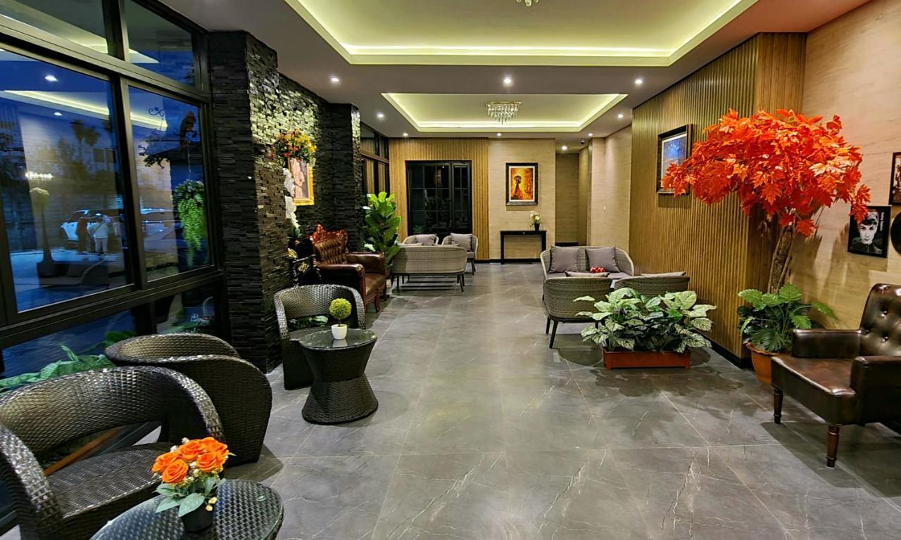 The Room Boutique Hotel Sakon Nakhon Luaran gambar