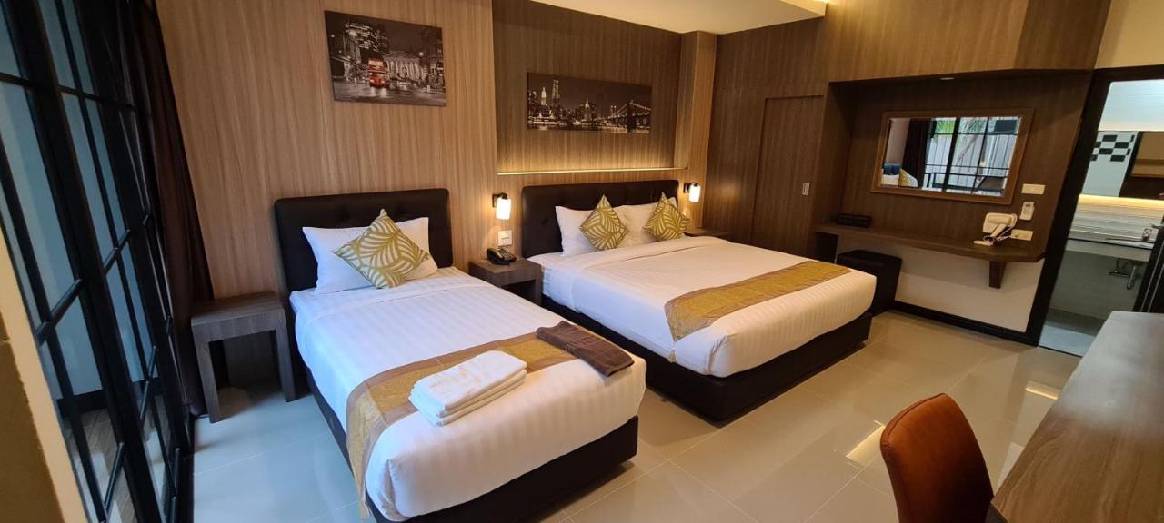 The Room Boutique Hotel Sakon Nakhon Luaran gambar