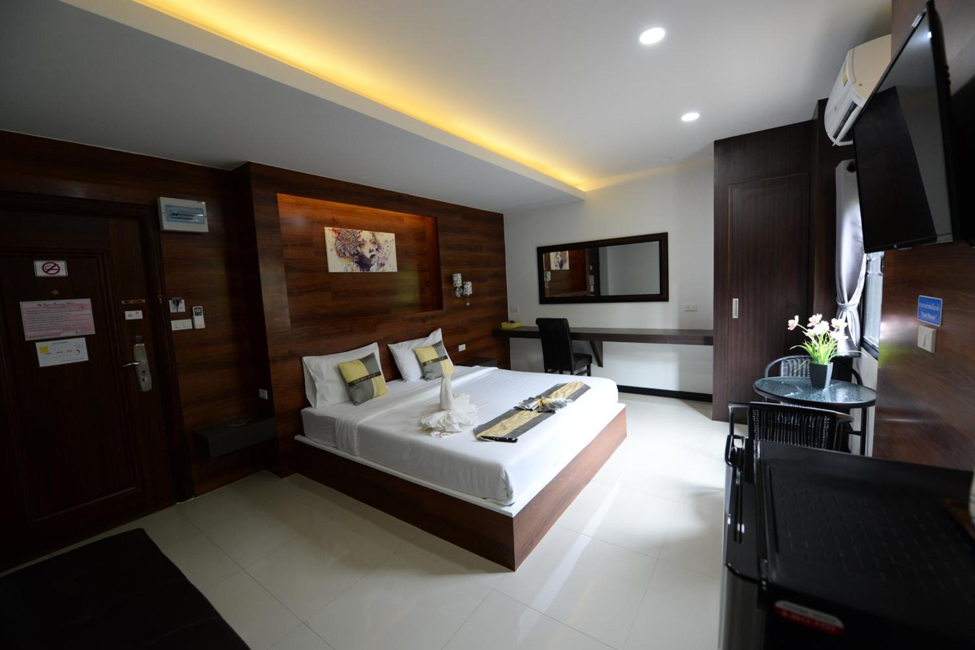 The Room Boutique Hotel Sakon Nakhon Luaran gambar